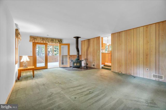 3 WINDING WAY, Berlin, NJ 08009
