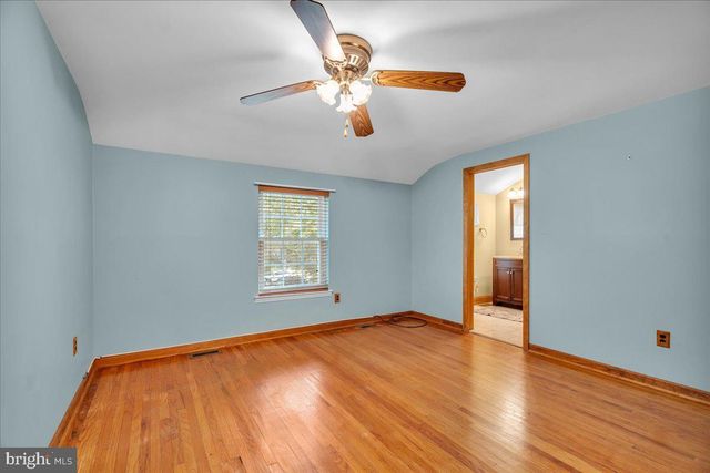 3 WINDING WAY, Berlin, NJ 08009