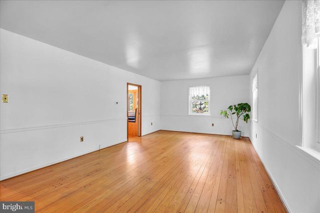 3 WINDING WAY, Berlin, NJ 08009