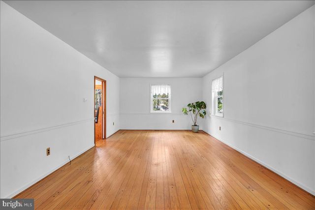 3 WINDING WAY, Berlin, NJ 08009