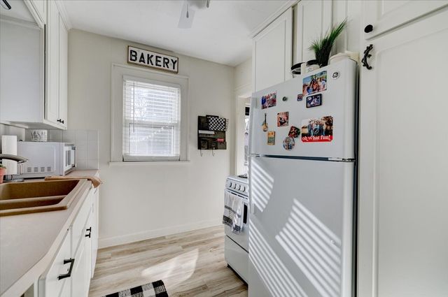 4402 Ovid Avenue, Des Moines, IA 50310