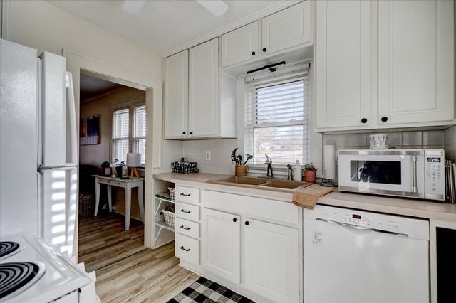 4402 Ovid Avenue, Des Moines, IA 50310