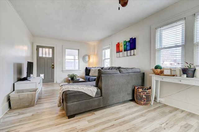 4402 Ovid Avenue, Des Moines, IA 50310