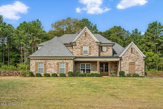 301 Fairview Trail, Byhalia, MS 38611