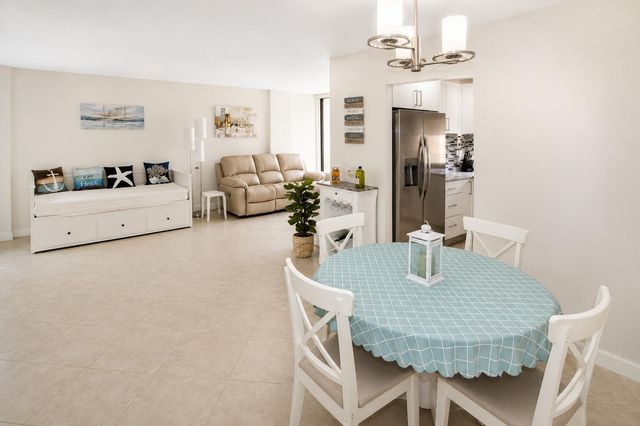 17021 N Bay Road 816, Sunny Isles Beach, FL 33160