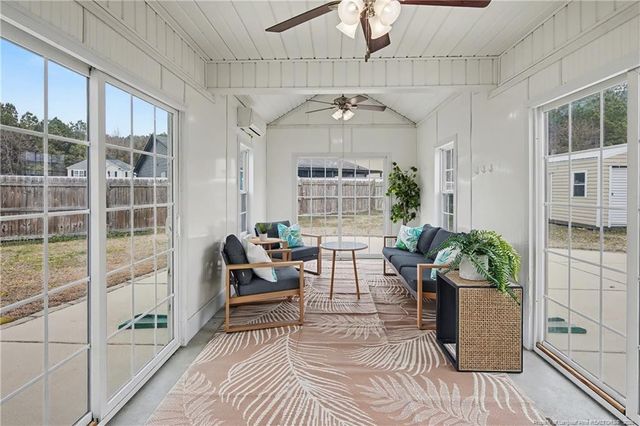 259 Roanoke Drive, Raeford, NC 28376