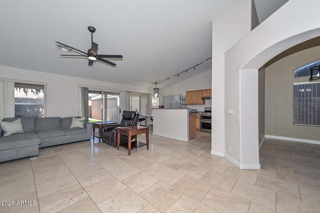 10816 W DEANNA Drive, Peoria, AZ 85373