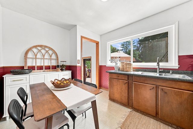2134 4th Street E, Saint Paul, MN 55119