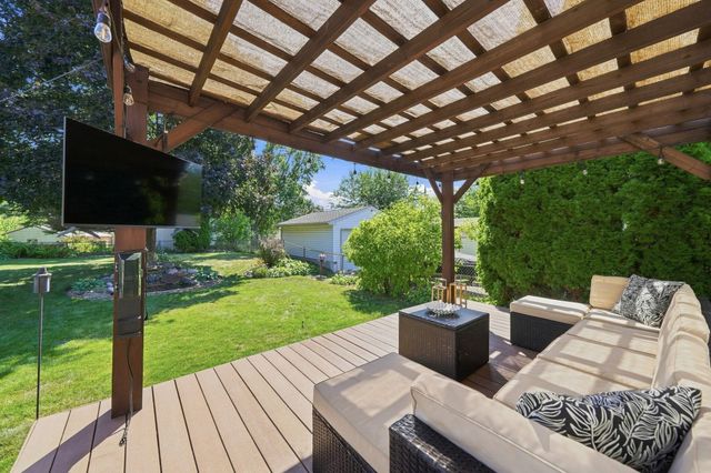 2134 4th Street E, Saint Paul, MN 55119