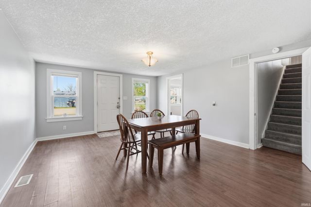 2827 Hobson Road, Fort Wayne, IN 46805