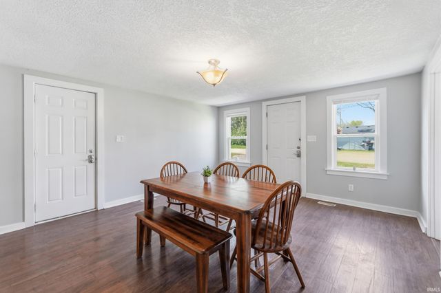 2827 Hobson Road, Fort Wayne, IN 46805