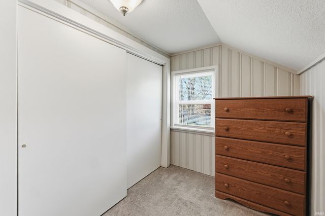 2827 Hobson Road, Fort Wayne, IN 46805