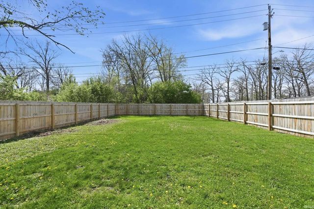 2827 Hobson Road, Fort Wayne, IN 46805