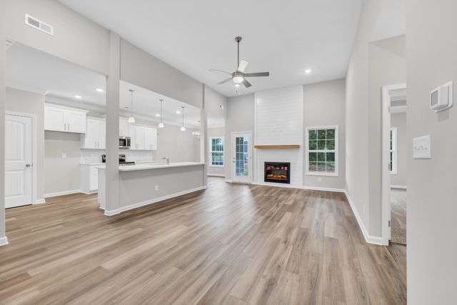 639 Marblewing Ct, Clarksville, TN 37043