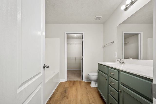 1422 Beaconcrest Cir, Murfreesboro, TN 37128