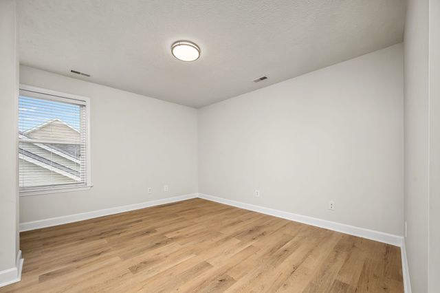 1422 Beaconcrest Cir, Murfreesboro, TN 37128