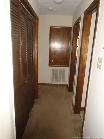 5906 Notblake Avenue, Hope Mills, NC 28348