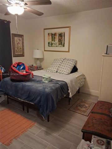 9221 Sunrise Lakes Blvd 204, Sunrise, FL 33322