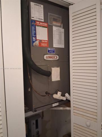 9221 Sunrise Lakes Blvd 204, Sunrise, FL 33322