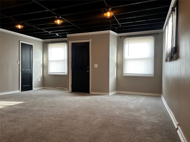 902 W 4TH Street, Erie, PA 16507