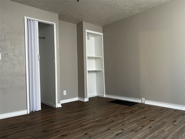 902 W 4TH Street, Erie, PA 16507