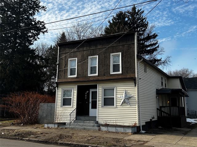 902 W 4TH Street, Erie, PA 16507