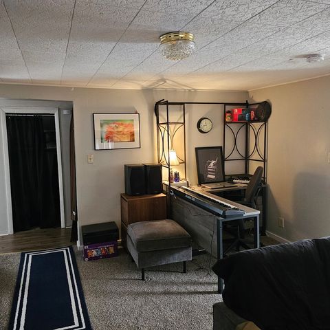 902 W 4TH Street, Erie, PA 16507