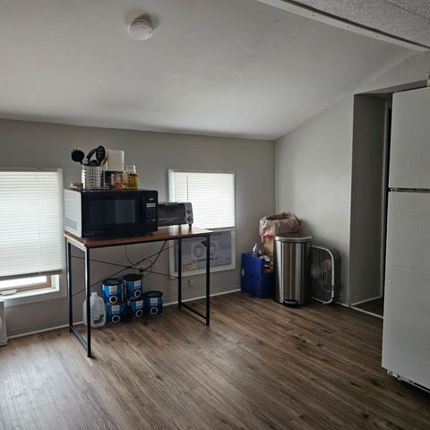 902 W 4TH Street, Erie, PA 16507