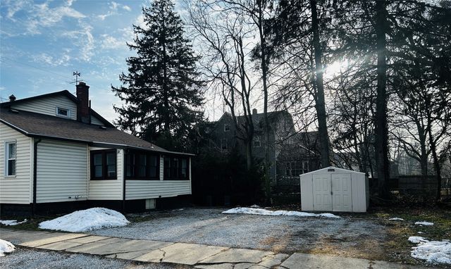 902 W 4TH Street, Erie, PA 16507