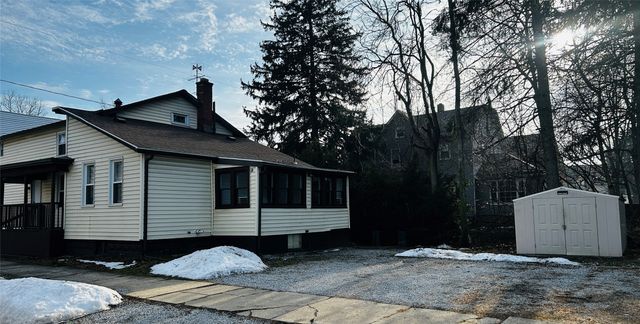 902 W 4TH Street, Erie, PA 16507