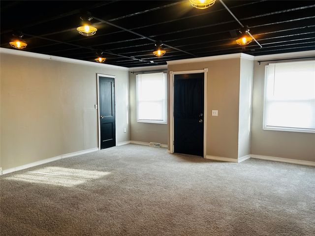 902 W 4TH Street, Erie, PA 16507