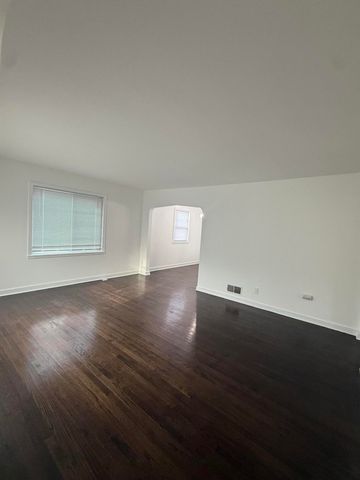 541 Chase Street, Gary, IN 46404