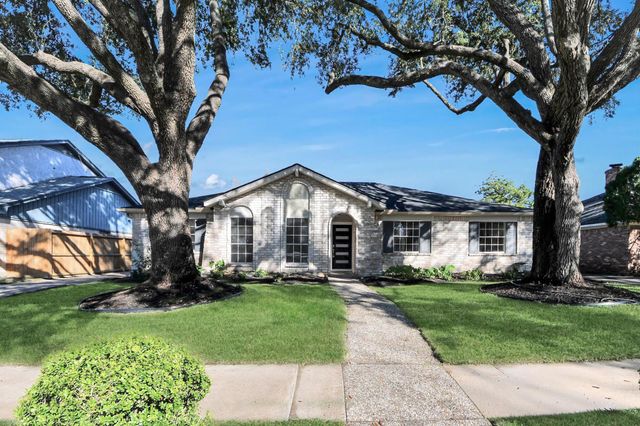 6222 Vickijohn Drive, Houston, TX 77096