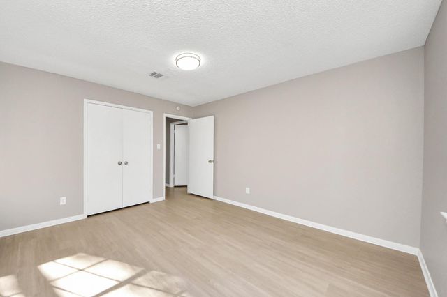 6222 Vickijohn Drive, Houston, TX 77096