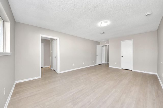 6222 Vickijohn Drive, Houston, TX 77096