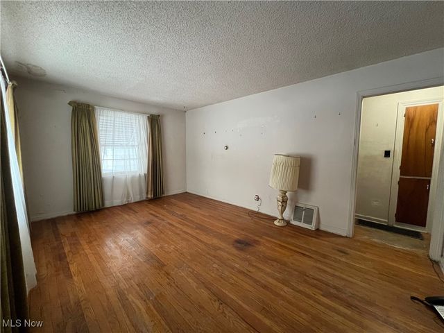 1248 Greenwood Avenue, Akron, OH 44320