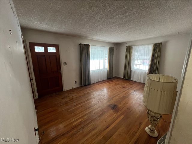 1248 Greenwood Avenue, Akron, OH 44320