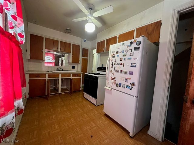 1248 Greenwood Avenue, Akron, OH 44320