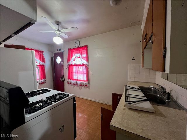 1248 Greenwood Avenue, Akron, OH 44320