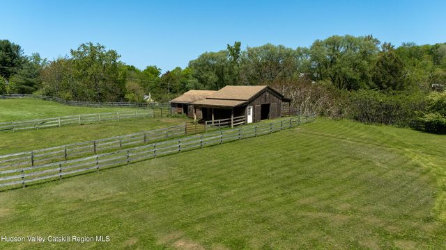 219 Millbrook Road, Hudson, NY 12534