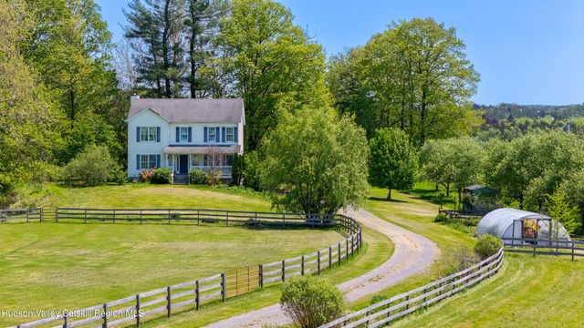 219 Millbrook Road, Hudson, NY 12534