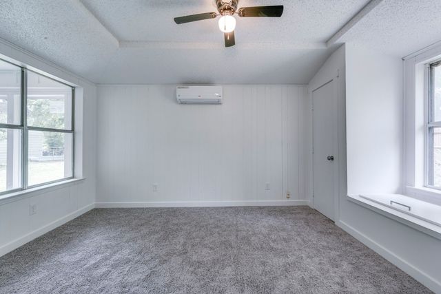 2509 Woodlawn Drive, Ennis, TX 75119