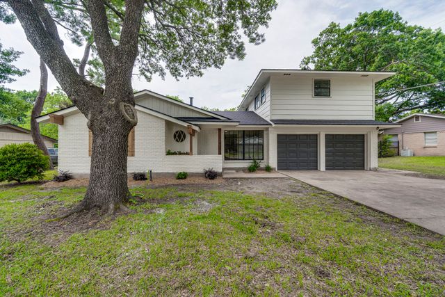 2509 Woodlawn Drive, Ennis, TX 75119
