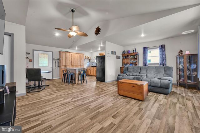334 E MARKET ST, Lykens, PA 17048