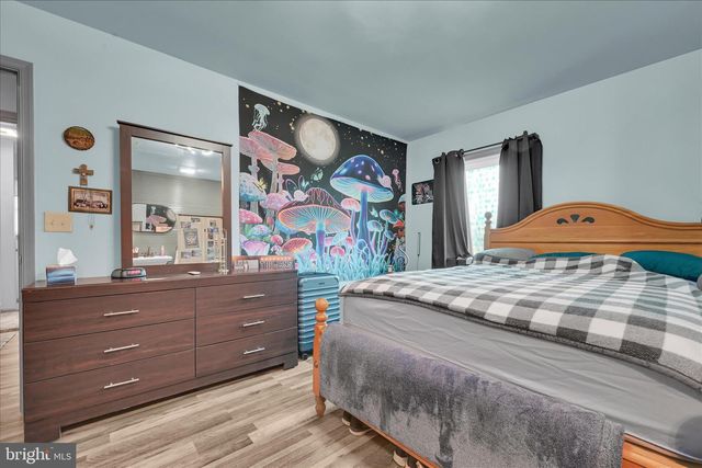 334 E MARKET ST, Lykens, PA 17048