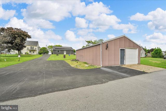 334 E MARKET ST, Lykens, PA 17048