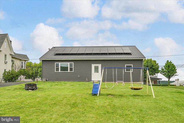 334 E MARKET ST, Lykens, PA 17048