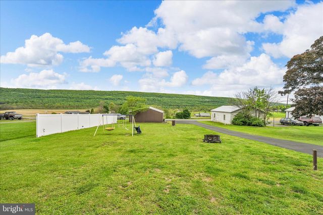 334 E MARKET ST, Lykens, PA 17048