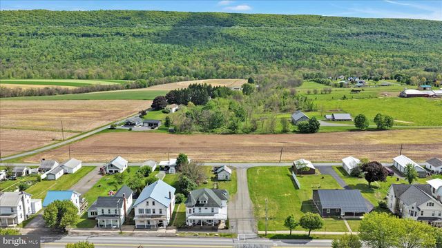 334 E MARKET ST, Lykens, PA 17048