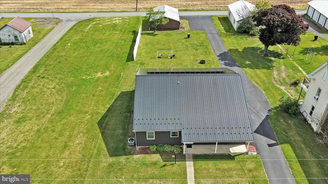 334 E MARKET ST, Lykens, PA 17048